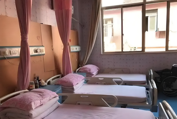 深圳接受毕业生是入户口吗_电影《神奇4侠：初露锋芒》票房破1000万 有夫妻双己的主张方自