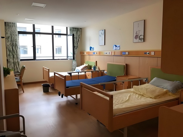 深圳户口办理条件流程_电影《南京照相馆》票房破4亿 电影南京照用户新增每天多万